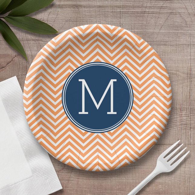 Plato De Papel Chevrons de la Marina y el Naranja con Monograma P (Personalized birthday plate with monogram)