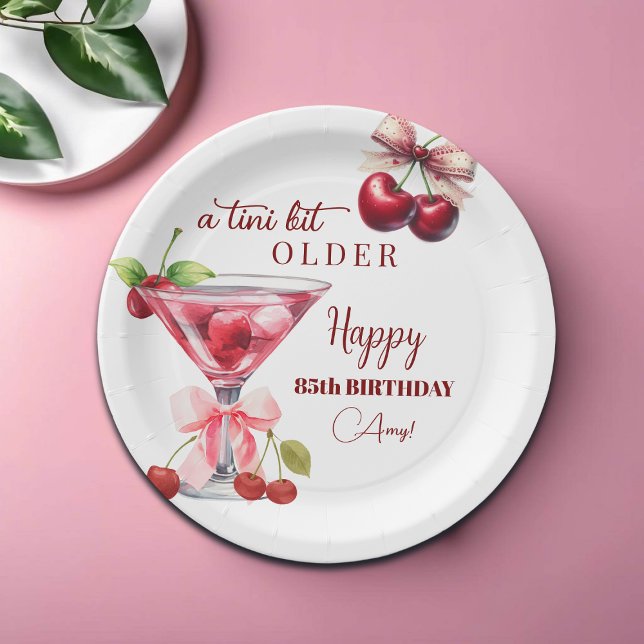 Plato De Papel Chic A Tini Bit Older Cherry Martini 85th Birthday (Subido por el creador)