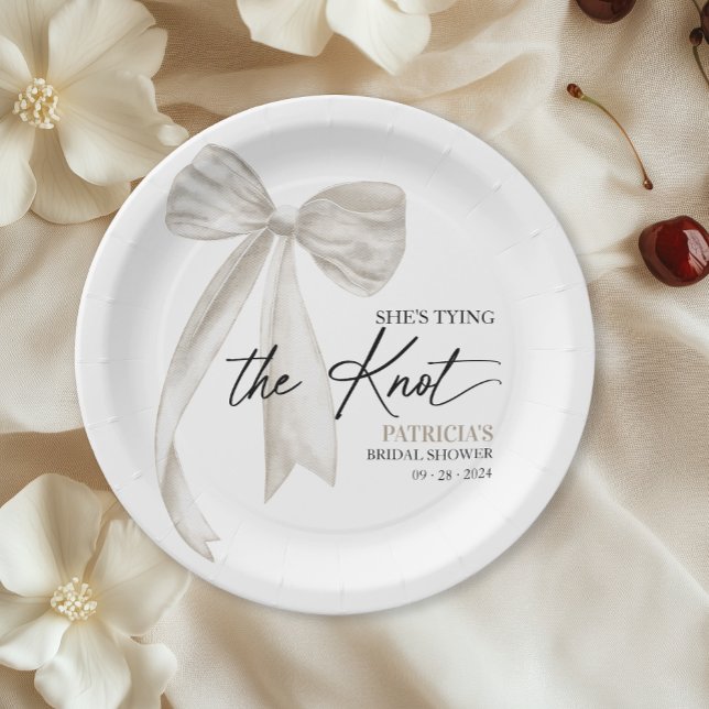 Plato De Papel Chica de lazo blanco se casa: Desayuno de novia (Subido por el creador)