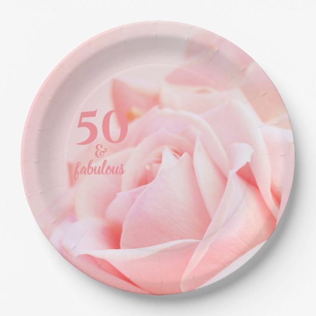 Plato De Papel Cincuenta y fabuloso | Rosa rosa 50 cumpleaños (Anverso)