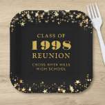 Plato De Papel Clase Reunión Estrellas de Oro Negro Personalizada<br><div class="desc">Placas de papel de clase secundaria o universitaria a color personalizadas y personalizados para cualquier clase graduada (el año es editable) con el año de clase y el nombre de la escuela. El diseño presenta estrellas doradas y luces de cadena con un color de fondo negro editable que puede cambiar...</div>