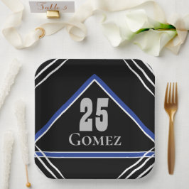 Plato de papel con tema deportivo negro y azul