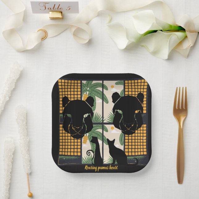 Plato De Papel Corazones de Pumas rugientes (Boda)
