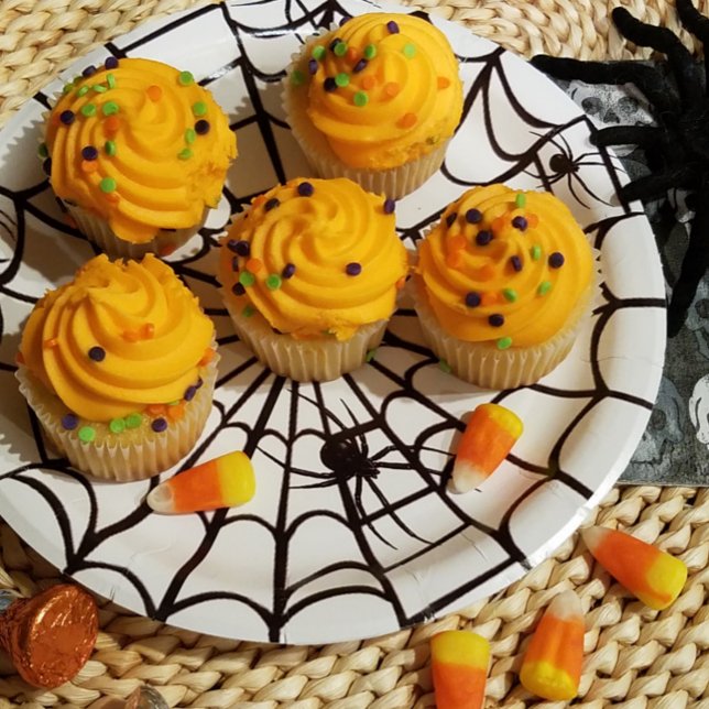 Plato De Papel Creepy Spider Web (Subido por el creador)