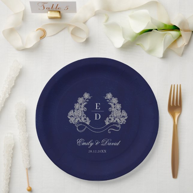 Plato De Papel Crest Floral de Herencia Azul Marino de Monograma  (Boda)