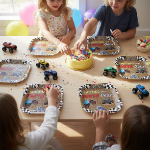 Plato De Papel Cumpleaños 4 de Monster Truck Cambiando a Cuarta