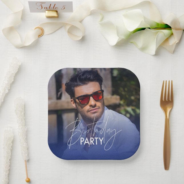 Plato De Papel Cumpleaños con foto en gradiente de azul marino y  (Boda)