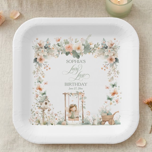 Plato De Papel Cumpleaños de Hada Personalizado para el Primer Añ (elegant floral fairy first birthday party paper plates with custom name and script calligraphy)
