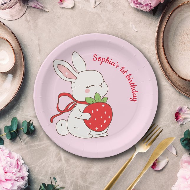 Plato De Papel Cumpleaños del conejo de fresa rosa (Subido por el creador)