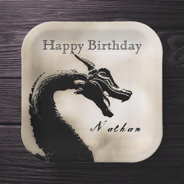 Plato De Papel Cumpleaños del dragón mítico (Subido por el creador)