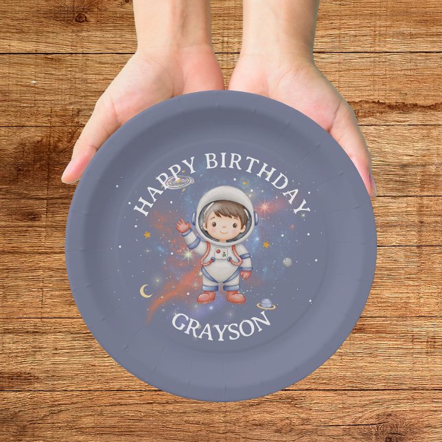 Plato De Papel Cumpleaños del Niño Astronauta del Espacio Exterio (Subido por el creador)