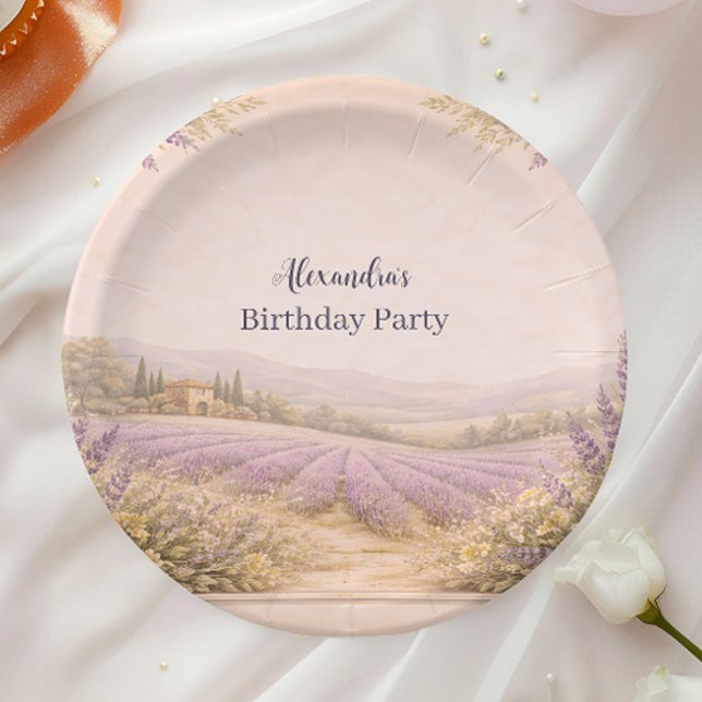 Plato De Papel Cumpleaños en el jardín de lavanda (Subido por el creador)