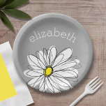 Plato De Papel Daisy floral de moda con nombre personalizado amar<br><div class="desc">Una obra de arte zen y caprichosa,  hipster. Puede añadir un nombre,  un monograma u otro texto personalizado. Si necesita mover el dibujo,  haga clic en el botón personalizar para realizar cambios.</div>