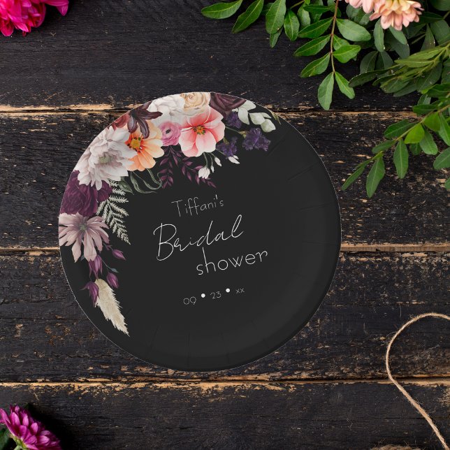 Plato De Papel Dark Moody Flowers Bridal Shower (Subido por el creador)