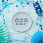 Plato De Papel Dejemos que nieve Navidades de invierno hagan Snow<br><div class="desc">Con un ilustracion de marca original de una galleta azucarada con forma de copo de nieve. ¡Genial para Navidades o Hanukkah! Este ilustracion Chanukah también está disponible en otros productos. ¿No ves lo que estás buscando? ¿Necesita ayuda con la personalización? Contacte con Rebecca para que tenga algo diseñado para usted....</div>