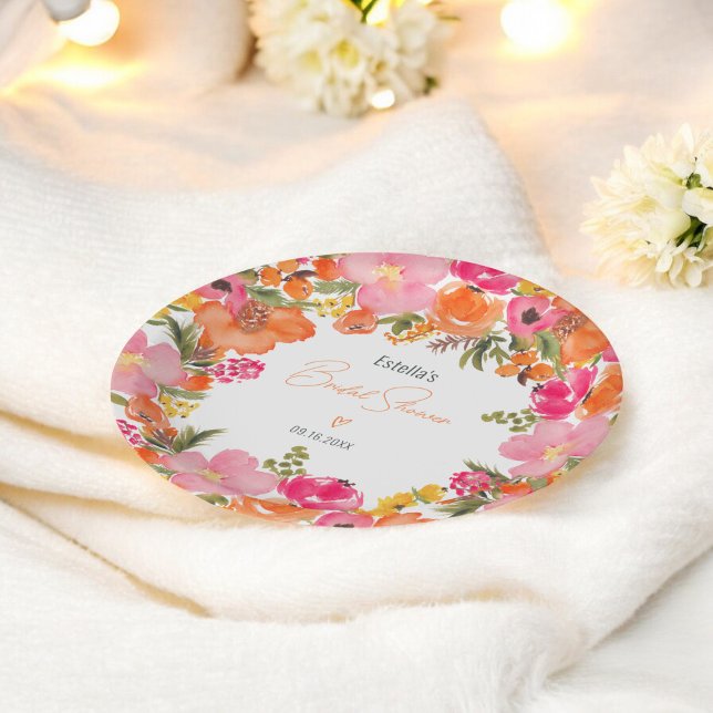 Plato De Papel Despedida de soltera moderna con flores rosadas en (Modern Orange pink floral script bridal shower Paper Plates)