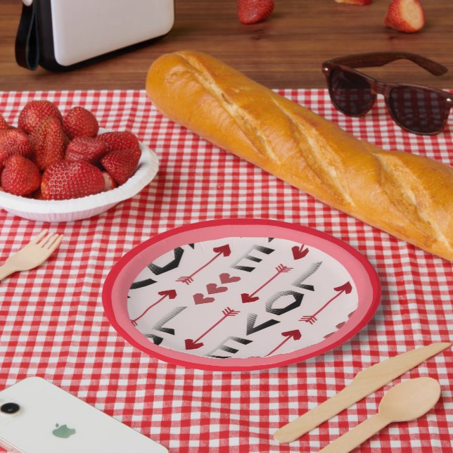Plato De Papel Diseño Romántico de Flecha, Corazón y Amor (Picnic)