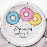 Plato De Papel Donut Baby Sprinkle Baby Shower<br><div class="desc">Estos adorables platos de papel rociado para bebés están decorados con donuts acuarelas en rosa,  azul y amarillo. Perfecto para una celebración de bebés sin diferencias de género. Personalizable fácil. Porque creamos nuestra obra de arte no encontrarás esta imagen exacta de otros diseñadores. Acuarela original © Michele Davies.</div>
