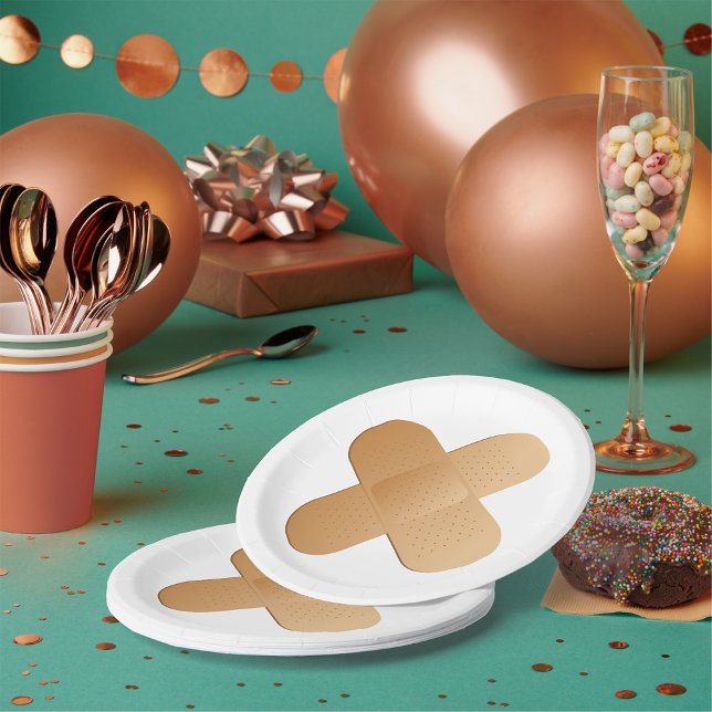 Plato De Papel Dos Bandaids (Subido por el creador)