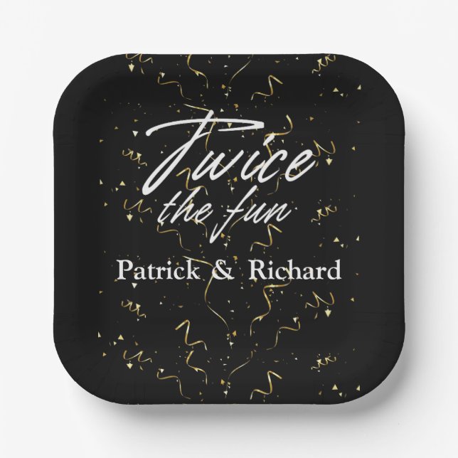 Plato De Papel Dos veces la pareja de amigos divertidos cumple do (Anverso)