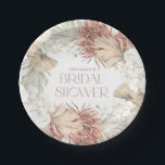 Plato De Papel Ducha nupcial de hojas de palma Boho y orquídeas<br><div class="desc">Sirva estilo en su ducha de novia con estos platos de papel de personalizable con un diseño de corona boho. Con una suave cortina de agua de orquídeas blancas, hojas de palma y pasto pampas. El diseño neutro de estos platos de papel de ducha de personalizable con mampara de novia...</div>