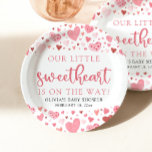 Plato De Papel El día de San Valentín Rosa Pequeño Querido Baby S<br><div class="desc">Pequeño El día de San Valentín rosado Baby Shower Plates de papel Estos El día de San Valentín Baby Shower Napkins rosados Pequeños Escandalitos están aquí para darle un toque encantador a su celebración! Su encantador diseño aporta un toque de dulzura a la decoración de la ducha de bebé. Perfecto...</div>
