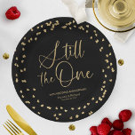 Plato De Papel El oro negro sigue siendo la promesa de renovación<br><div class="desc">Celebra la renovación de tu promesa boda con estilo con nuestro elegante plato de papel caligrafía. Se pueden personalizar con tus detalles y personalizar a cualquier color.</div>