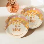 Plato De Papel El retro groovy cinco es una masa de papel de cump<br><div class="desc">El retro groovy cinco es un vibe de placas de papel de cumpleaños.</div>