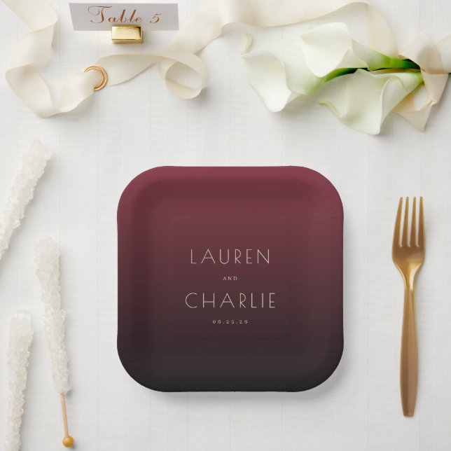 Plato De Papel Elegant Maroon Minimalist Names (Boda)