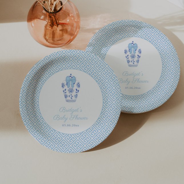 Plato De Papel Elegante Fiesta de Baby Shower Ginger Jar Blue Bow (Chinoiserie chic blue and white ginger jar with baby blue bow baby shower or baptism paper plates)