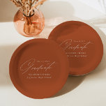 Plato De Papel Elegante Graduación Minimalista de Terracota<br><div class="desc">Elegantes placas de papel para graduación con "Graduado" exhibidas en un hermoso guión blanco con fondo de terracota. Personalice las matrículas agregando el nombre del graduado, el nombre de la escuela y el año de graduación. Las placas personalizadas de papel para la graduación son perfectas tanto para fiestas de bachillerato...</div>