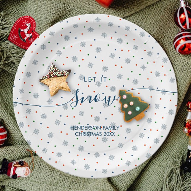 Plato De Papel Elegante personalizado de copos de nieve de invier (Let it snow custom Christmas plate with snowflakes and personalized text.)