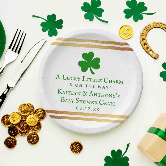 Plato De Papel Elegante Relieve metalizado dorado St. Patrick's D (Subido por el creador)
