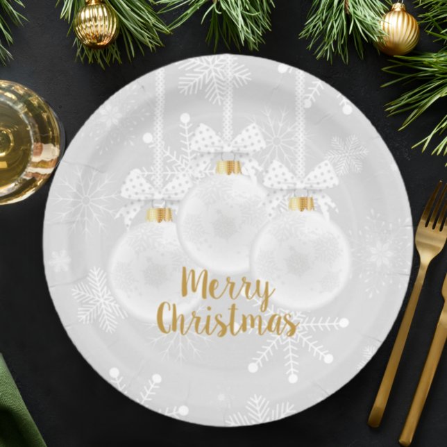 Plato De Papel Elegantes adornos navideños copos de nieve (Subido por el creador)