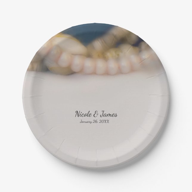 Plato De Papel Elegantes Pearls & Sea Shells Beach Wedding (Anverso)