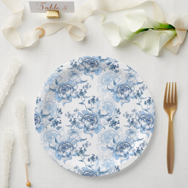 Plato De Papel Elegantes Peonies con grabado azul y blanco (Boda)