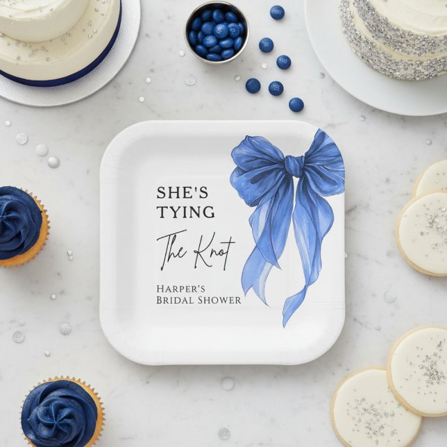 Plato De Papel Ella está Atando el Nudo Arco Iris Azul Despedida  (Subido por el creador)