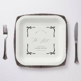 Plato De Papel Ella está atando el trasero negro