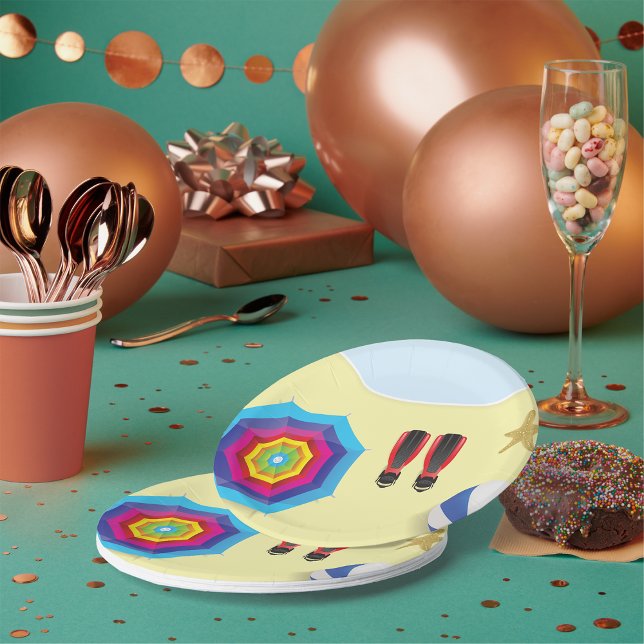 Plato De Papel En La Playa (Subido por el creador)