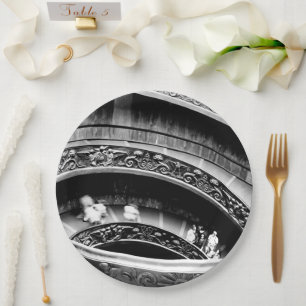 Plato De Papel Escalera de caracol en blanco y negro