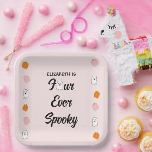 Plato De Papel Espeluznante 4º cumpleaños