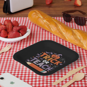 Plato De Papel Están comiendo perros, gatos y Mascotas Halloween