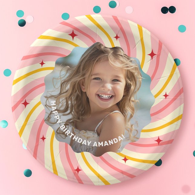 Plato De Papel Estrellas rojas de sol rosa retro feliz fiesta de  (Retro pink sunburst red stars happy birthday party paper plates)