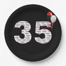 Feliz 35 cumpleaños en la placa de papel negro