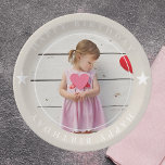 Plato De Papel Feliz cumpleaños con foto<br><div class="desc">Celebra tu día especial con estilo con nuestros personalizables platos de papel "Feliz cumpleaños con foto". Estos platos son perfectos para añadir un toque personal a tu fiesta de cumpleaños. Simplemente sube tu foto favorita y crearemos un diseño único e inolvidable sólo para ti. Estos platos, hechos con papel sólido...</div>