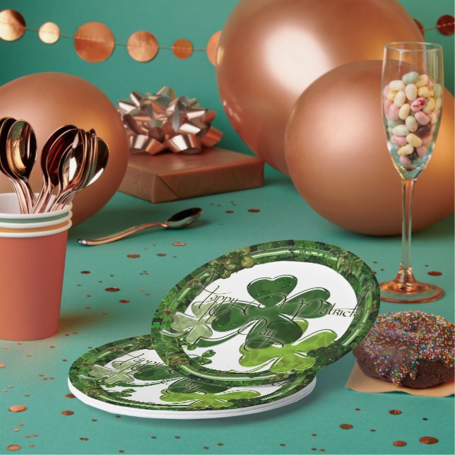 Plato De Papel Feliz día de San Patricio (Multi)