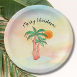 Plato De Papel Feliz Navidad Palm Trees<br><div class="desc">Estas placas de papel de estilo isleño cuentan con palmeras dibujadas a mano y decoradas con luces sobre un fondo acuático. Dicen Feliz Navidad pero puedes cambiar las palabras si lo deseas. Porque creamos nuestra propia obra de arte no encontrarás esta imagen exacta de otros diseñadores. Acuarela original © Michele...</div>
