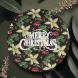Plato De Papel Feliz Navidad Poinsettias<br><div class="desc">Feliz Navidad en un fondo de puntitis blanca,  hojas y bayas en negro aparecen en estos platos de papel de vacaciones. COINCIDIENDO elementos de nuestra colección.</div>