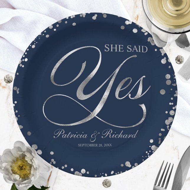 Plato De Papel Fiesta de compromiso Navy Silver She Said Yes (Subido por el creador)