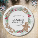 Plato De Papel Fiesta de Cookie Exchange de navidades<br><div class="desc">Estos platos de papel Fiesta de Cookie Exchange están decorados con galletas acuáticas,  vegetación festiva y bayas. Personalizable fácil. Acuarela original © Michele Davies.</div>
